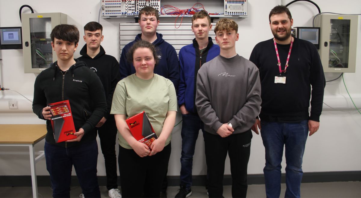 SERC Manufacturing and Engineering students with tutor Jonathan McEwan.